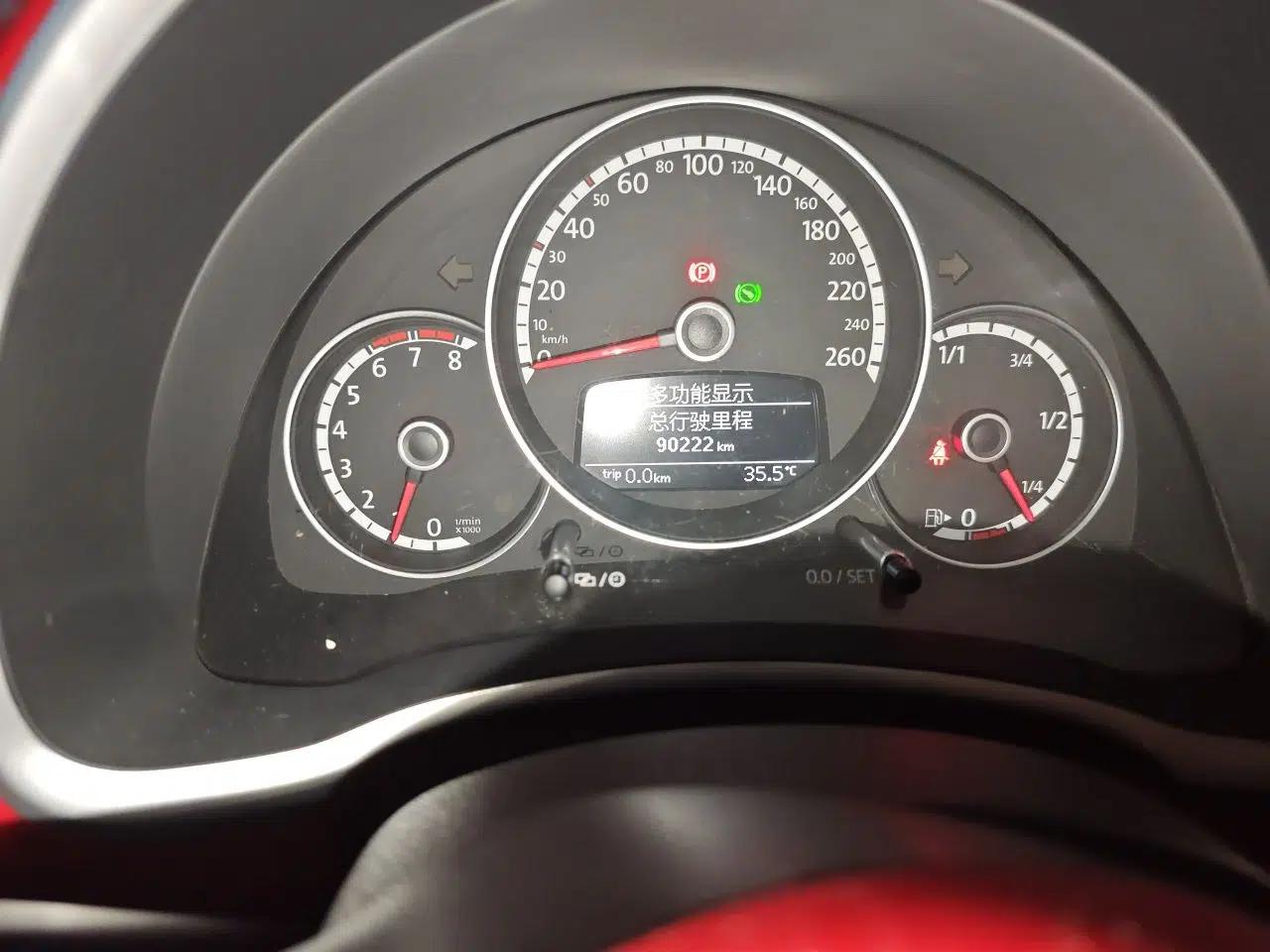 Volkswagen Beetle 2014 1.2TSI Fashion Edition — миниатюра 12
