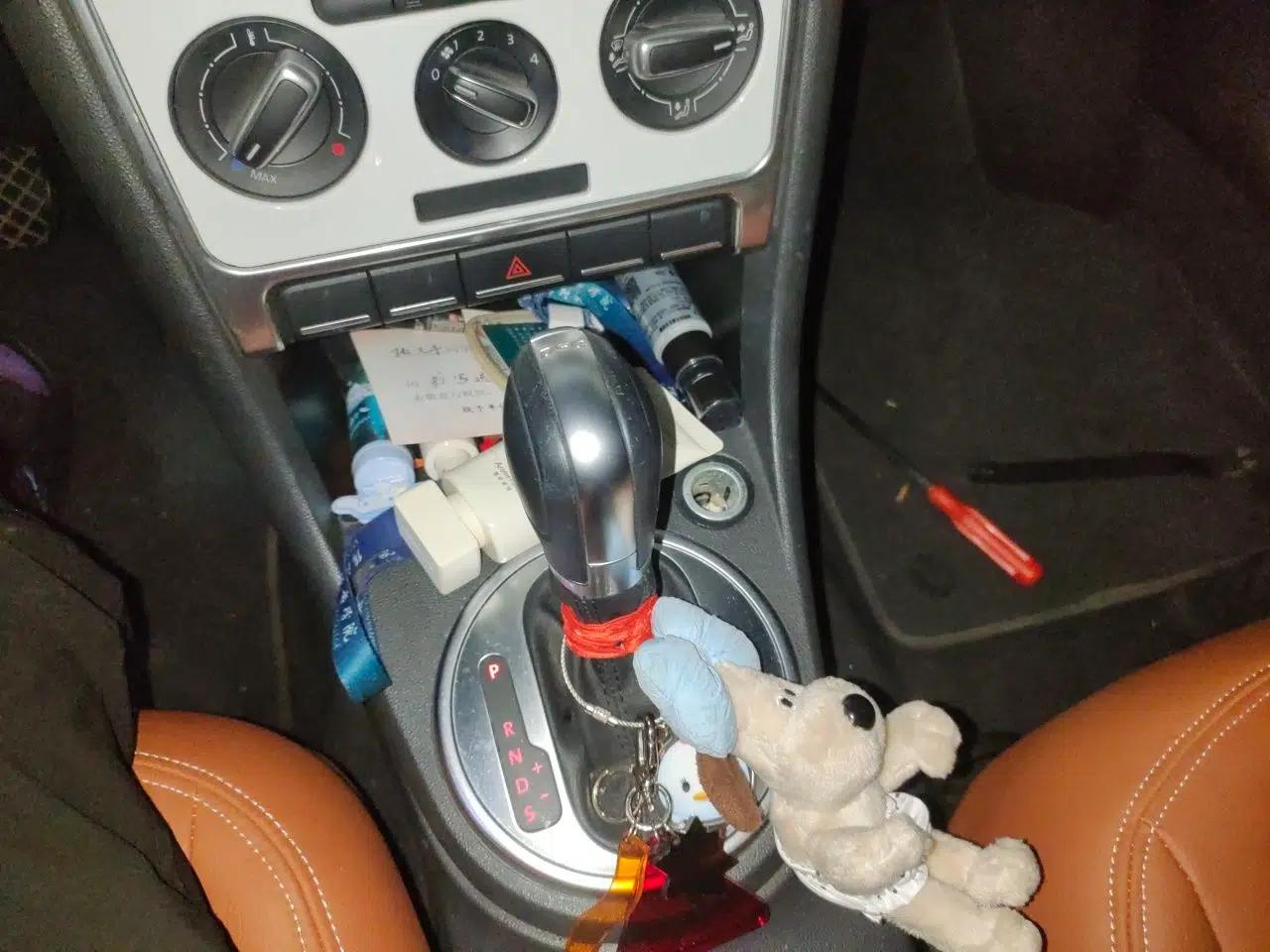 Volkswagen Beetle 2014 1.2TSI Fashion Edition — миниатюра 14