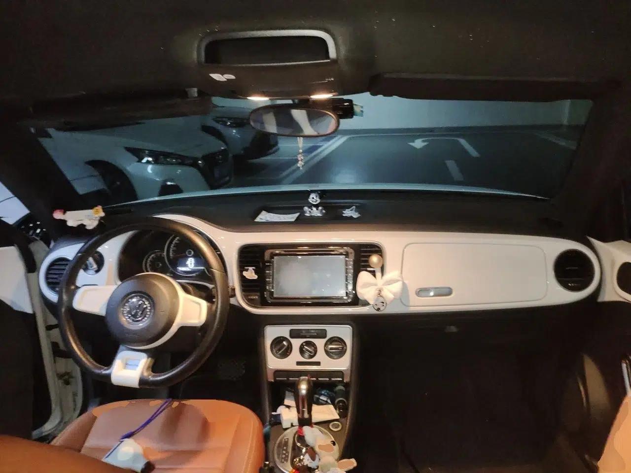 Volkswagen Beetle 2014 1.2TSI Fashion Edition — миниатюра 9