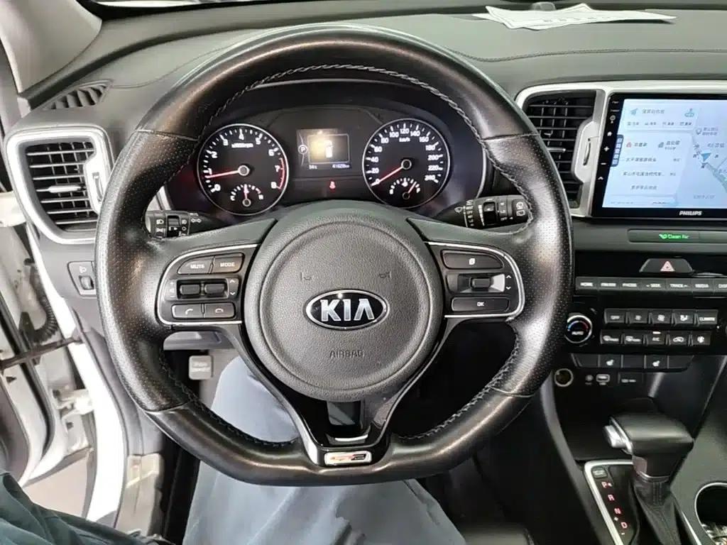 Kia KX5 2016 1.6T Automatic 2WD DLX — миниатюра 11