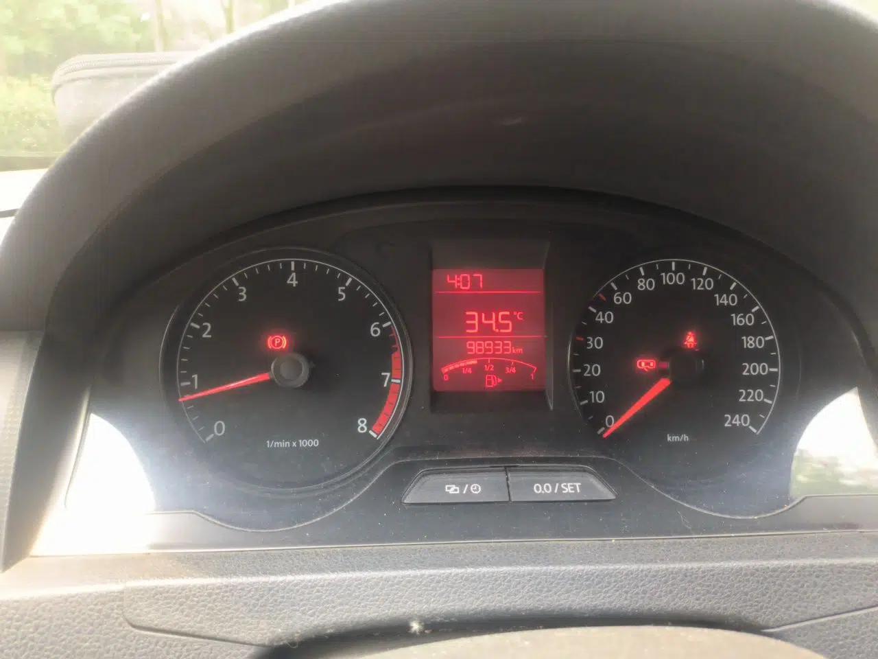 Volkswagen Santana 2013 1.4L Manual Fashion Edition — миниатюра 12