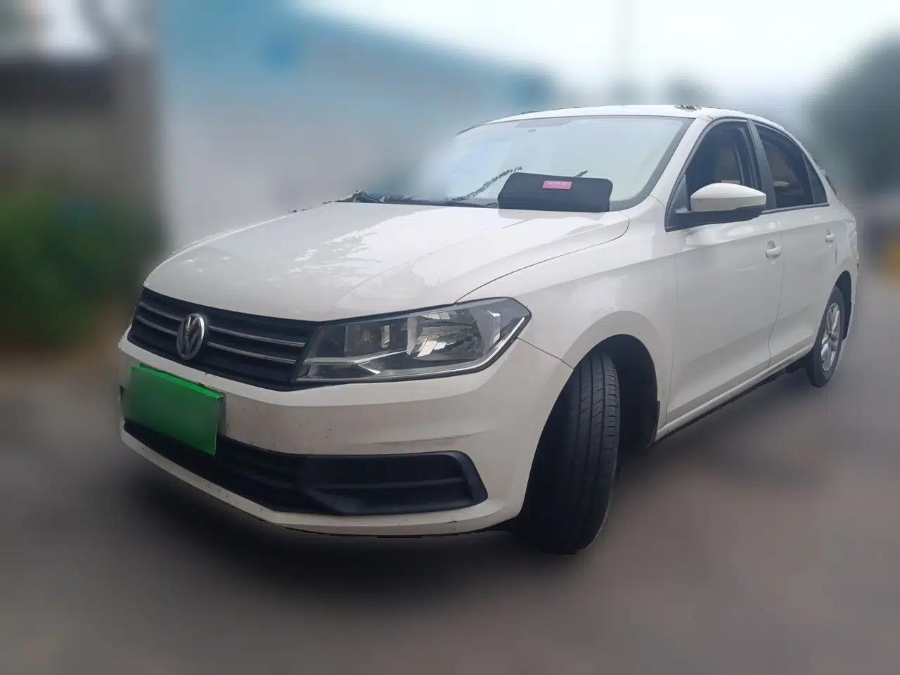 Volkswagen Santana 2018 1.5L Automatic Fashion Edition — миниатюра 1