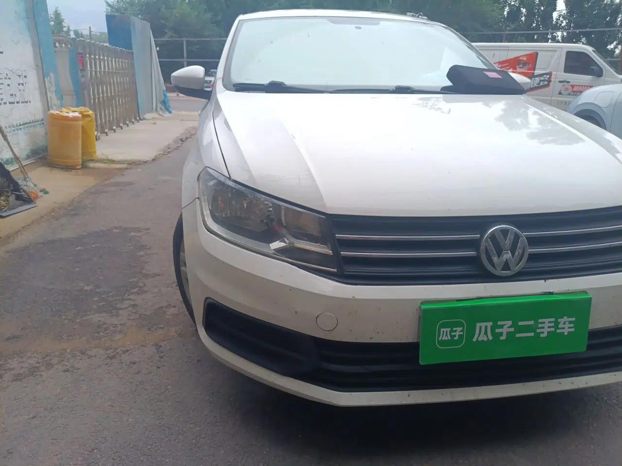 Volkswagen Santana 2018 1.5L Automatic Fashion Edition — миниатюра 7