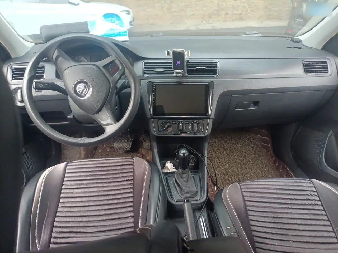 Volkswagen Santana 2018 1.5L Automatic Fashion Edition — миниатюра 9