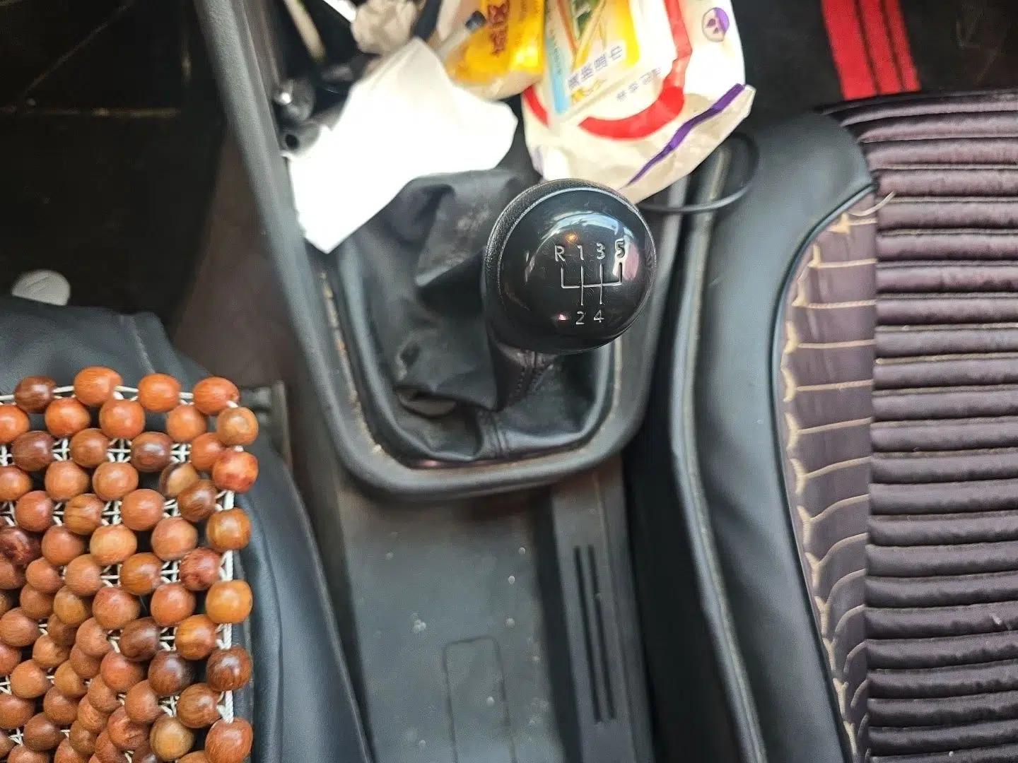 Volkswagen Santana 2016 1.4L Manual Fashion Edition — миниатюра 14