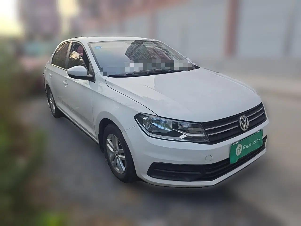 Volkswagen Santana 2016 1.4L Manual Fashion Edition — миниатюра 3