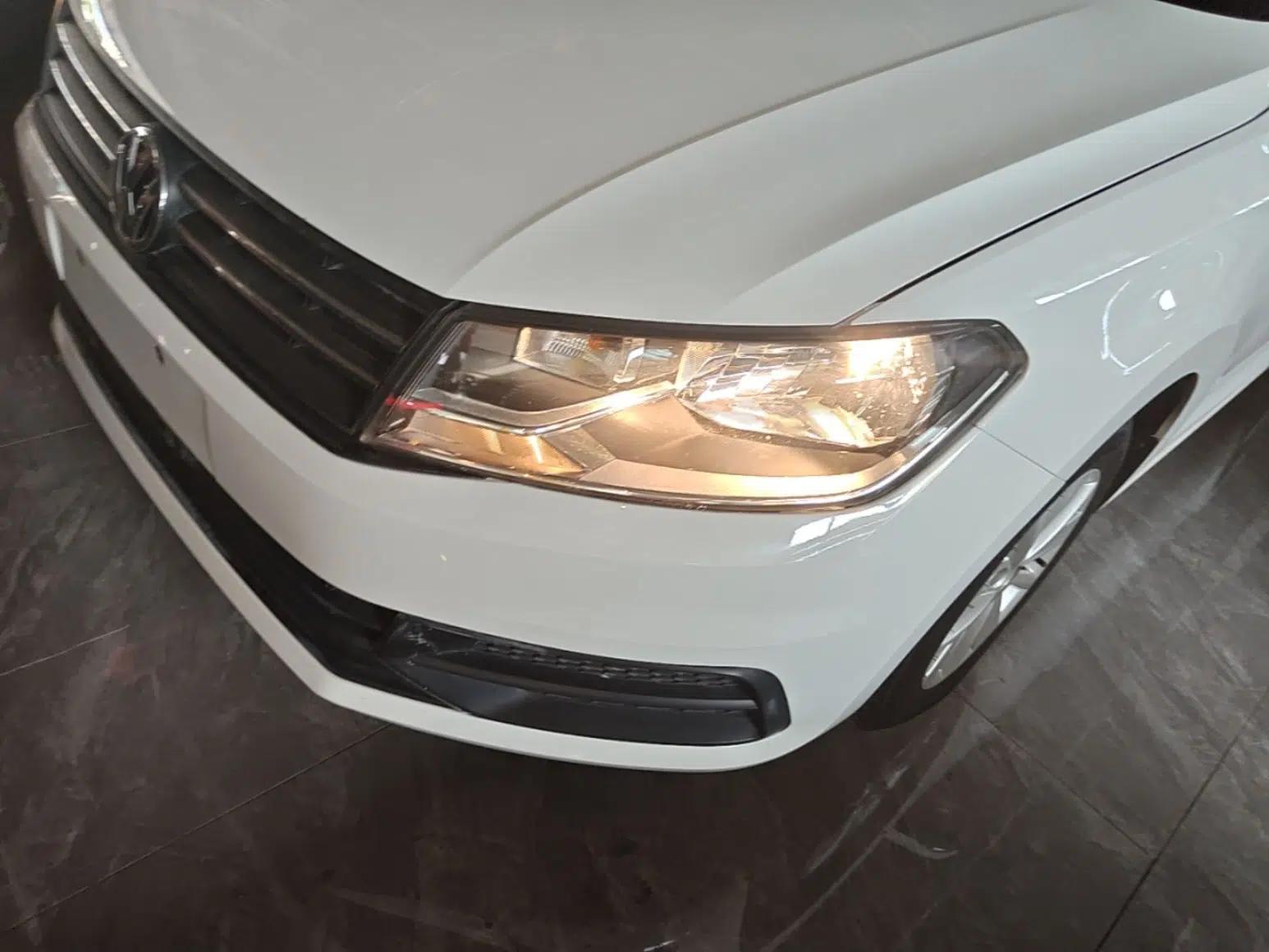 Volkswagen Santana 2016 1.6L Automatic Fashion Edition — миниатюра 8