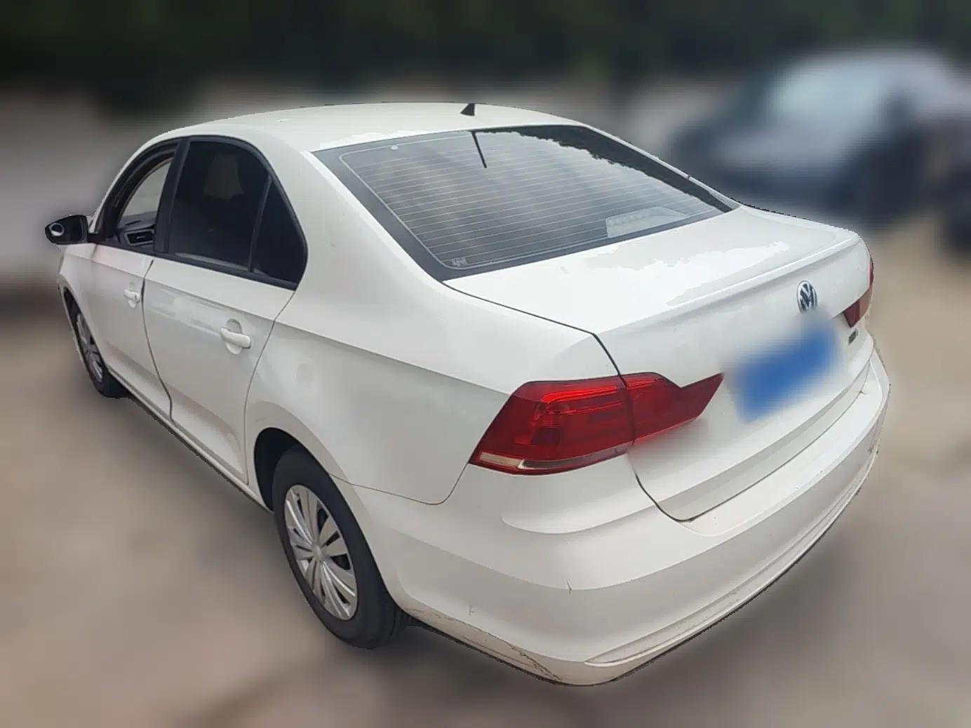 Volkswagen Santana 2018 1.5L Manual Fashion Edition — миниатюра 4