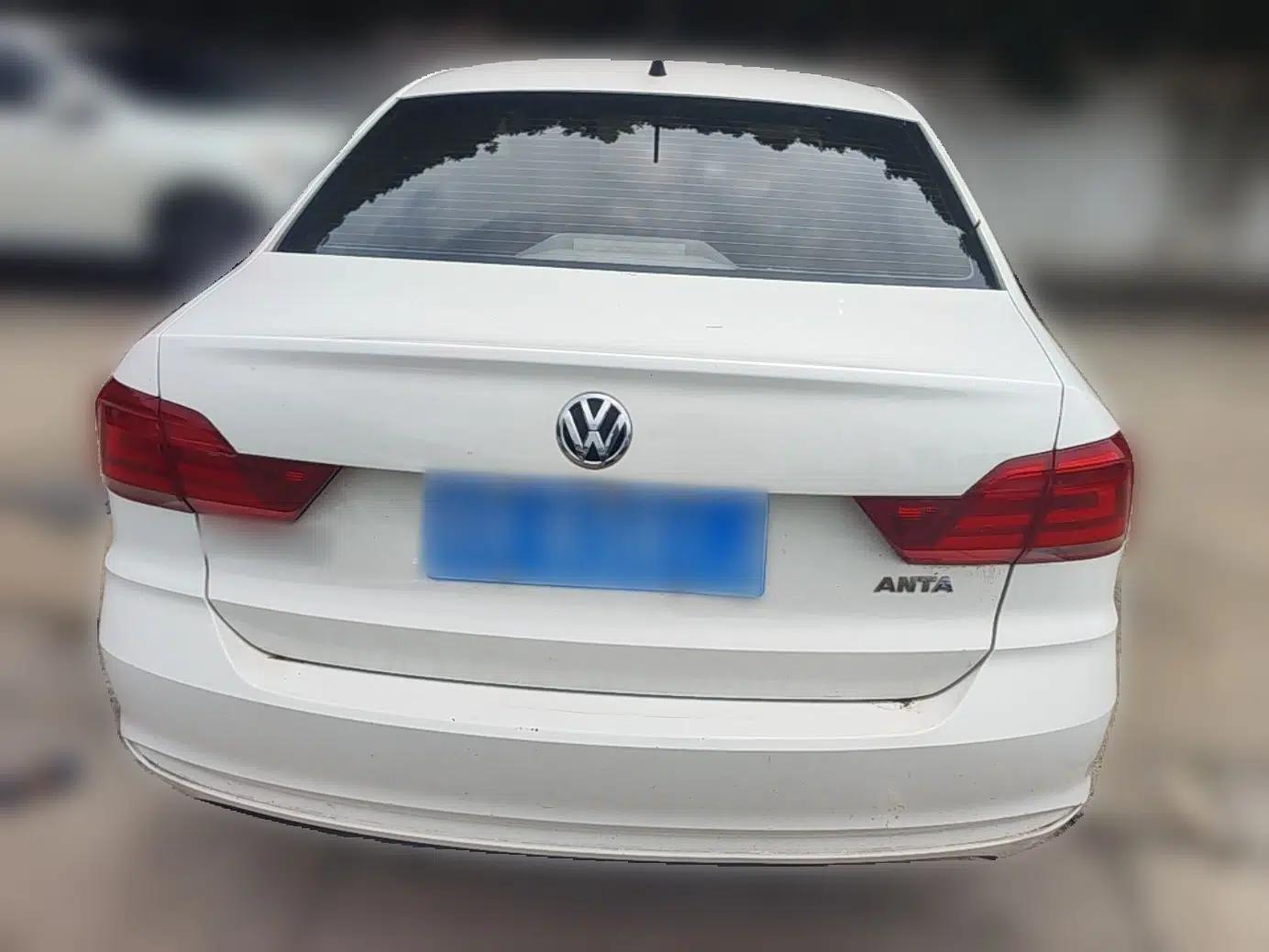 Volkswagen Santana 2018 1.5L Manual Fashion Edition — миниатюра 5