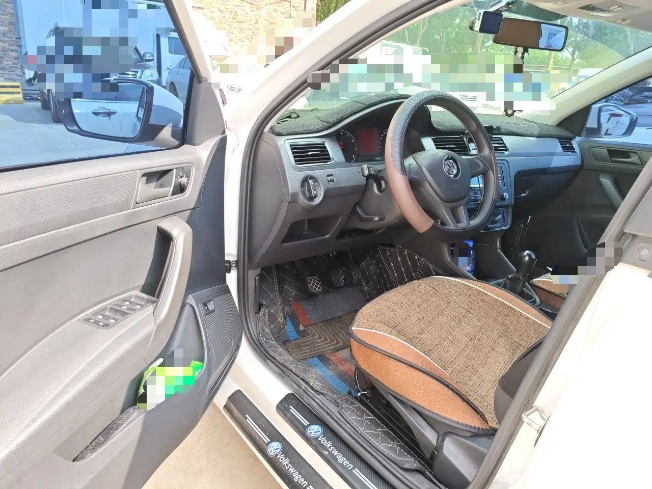 Volkswagen Santana 2021 1.5L Manual Fashion Edition — миниатюра 16