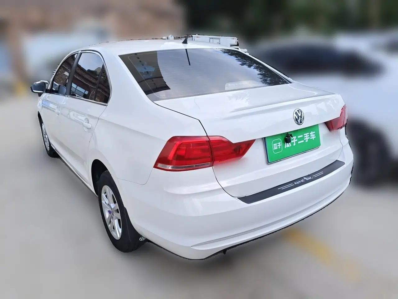 Volkswagen Santana 2021 1.5L Manual Fashion Edition — миниатюра 4
