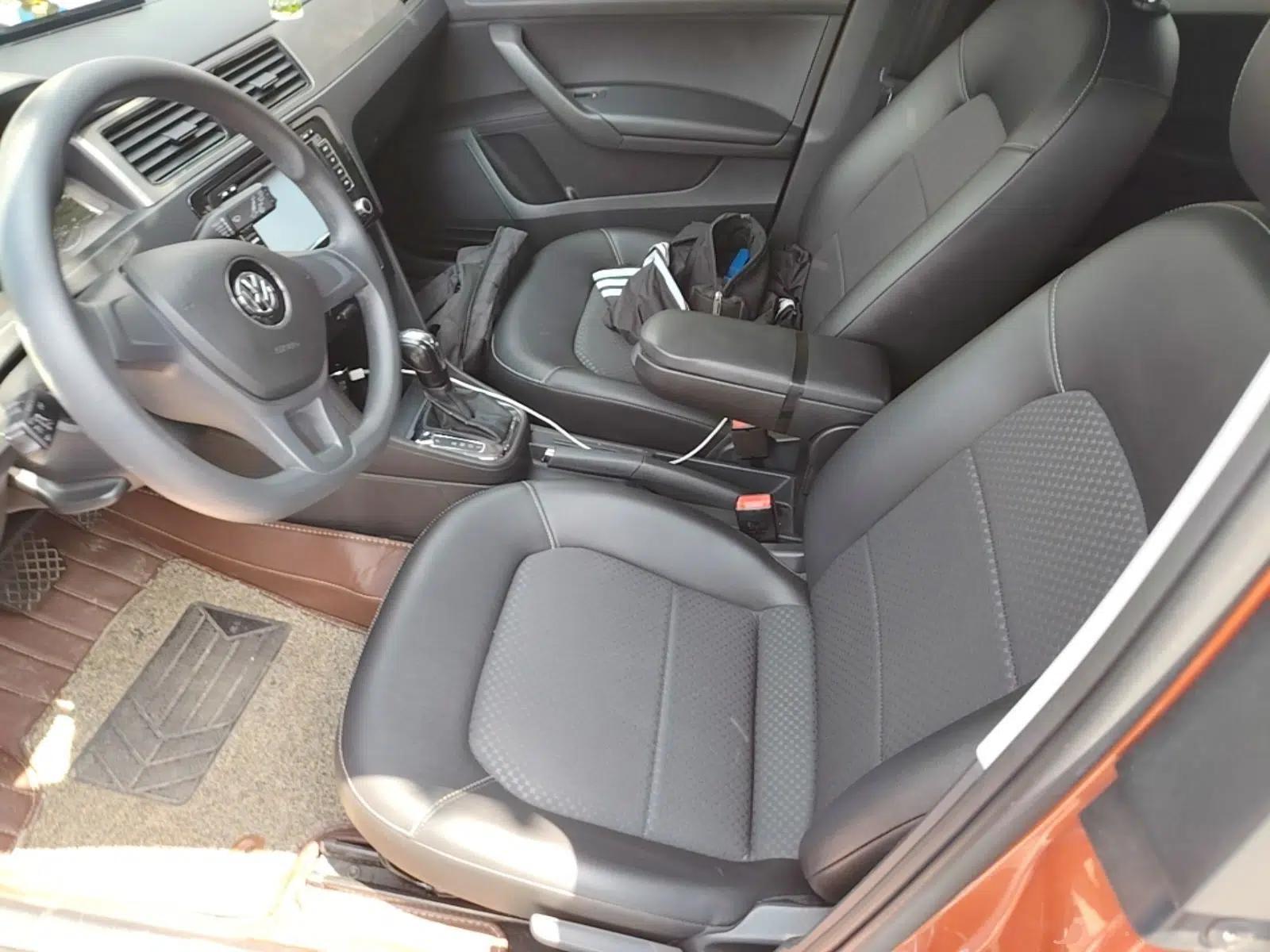 Volkswagen Santana 2015 Haval H6 1.6L Automatic Comfort Model — миниатюра 17