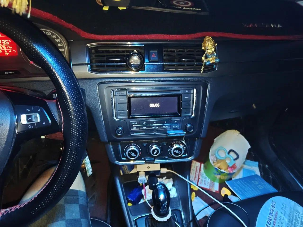 Volkswagen Santana 2016 1.6L Automatic Comfort Edition — миниатюра 13