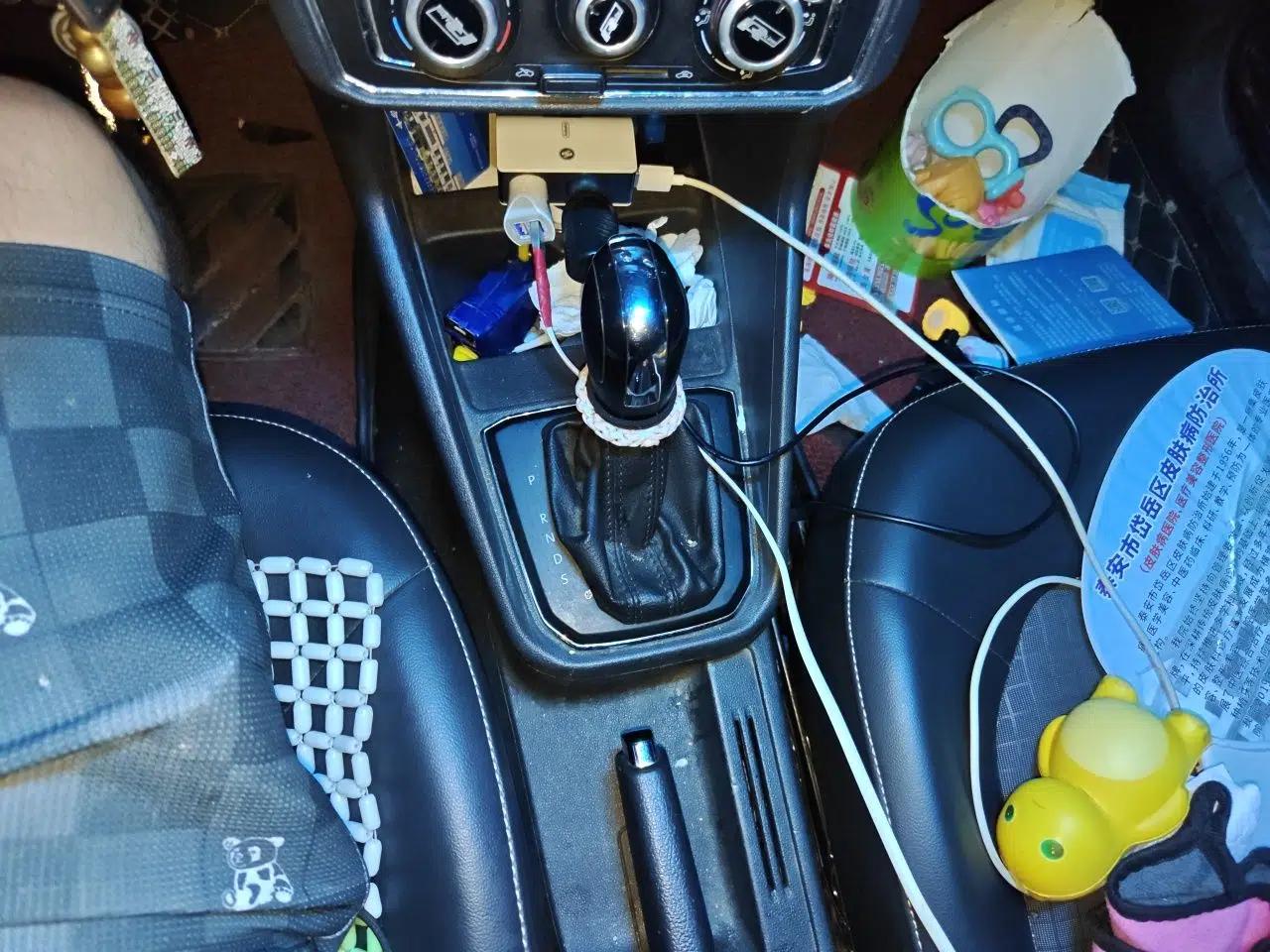 Volkswagen Santana 2016 1.6L Automatic Comfort Edition — миниатюра 14