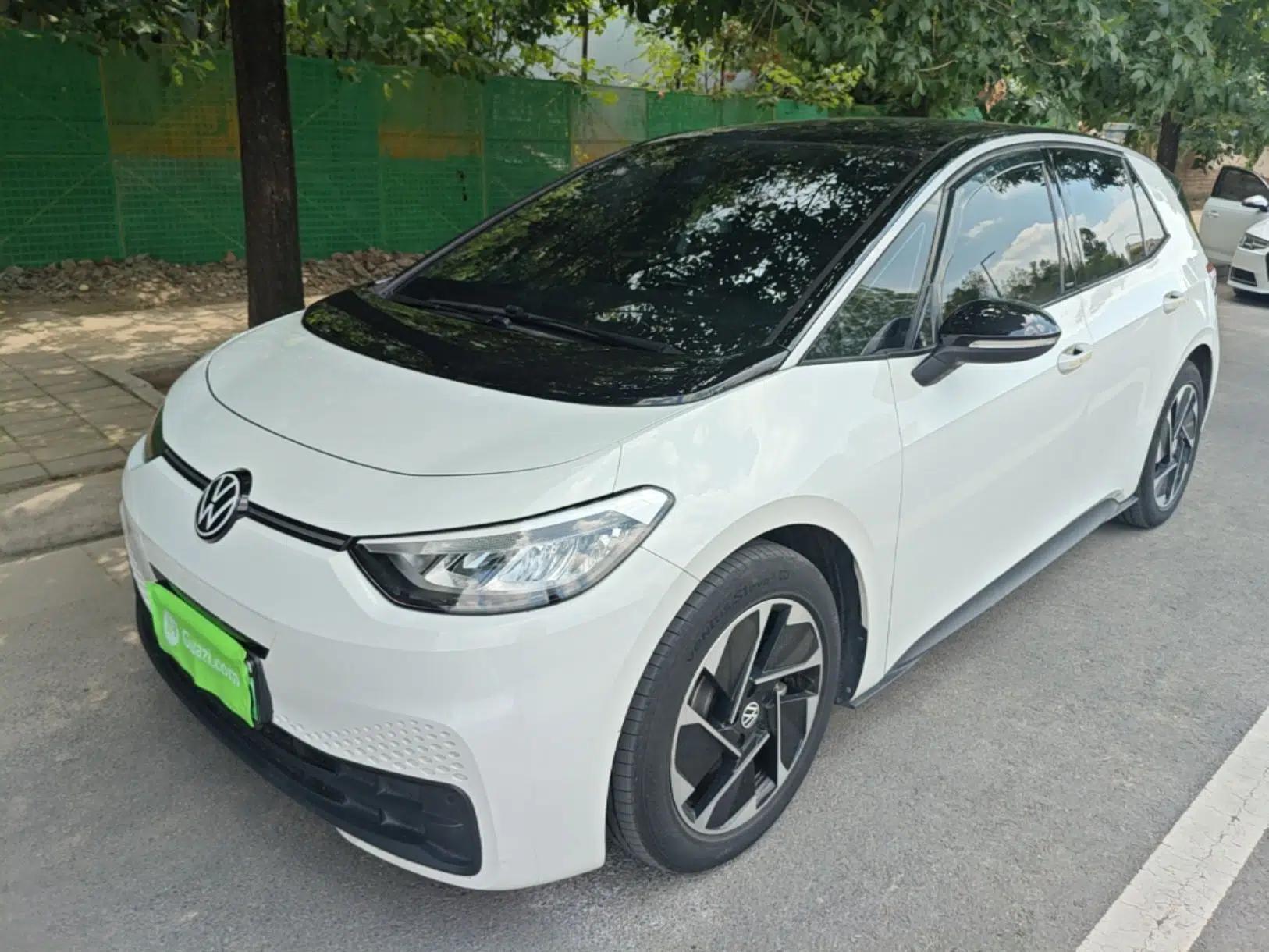 Volkswagen ID.3 2024 Outstanding Edition — миниатюра 1