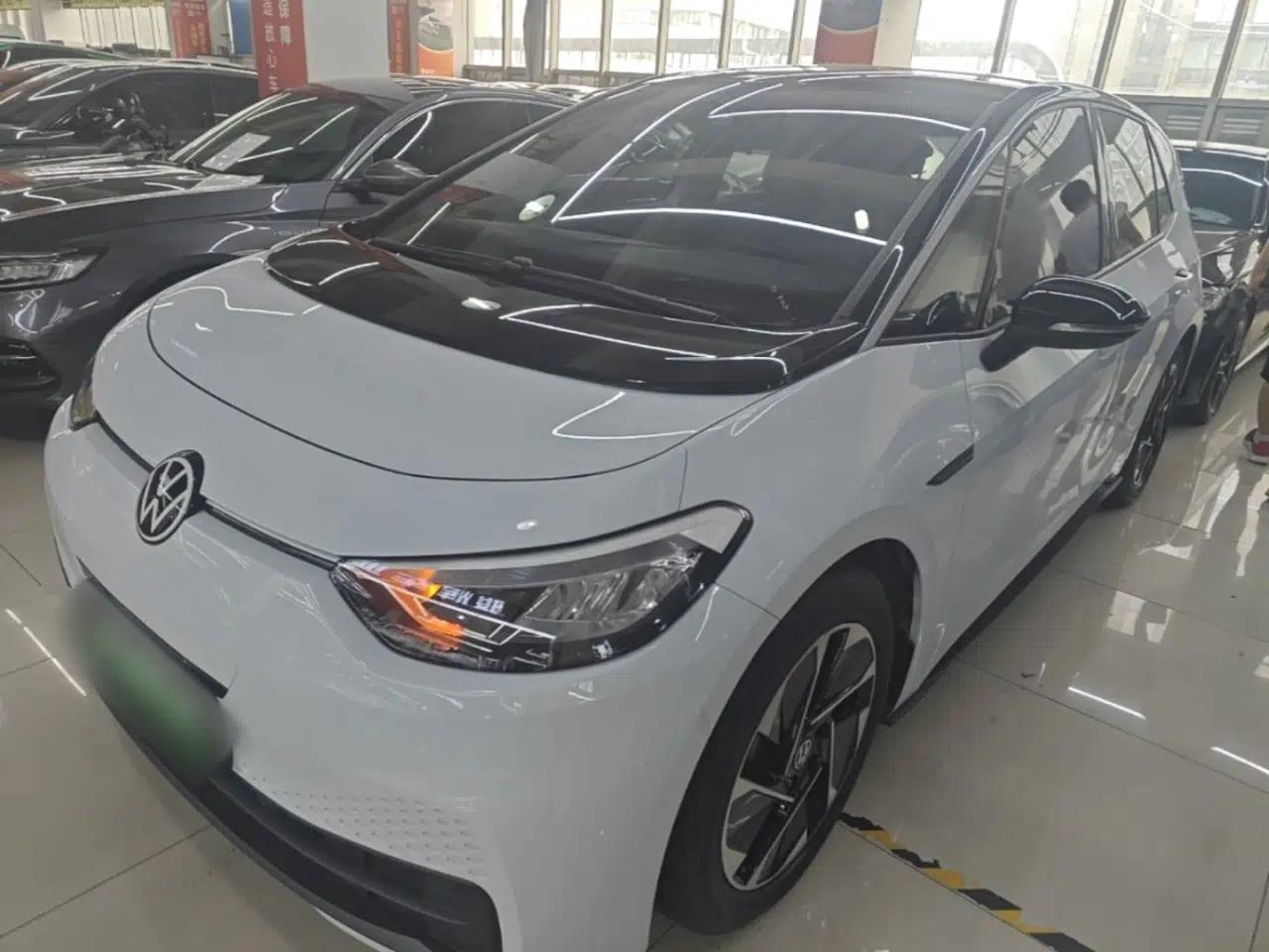 Volkswagen ID.3 2023 Pure Smart Edition — миниатюра 1