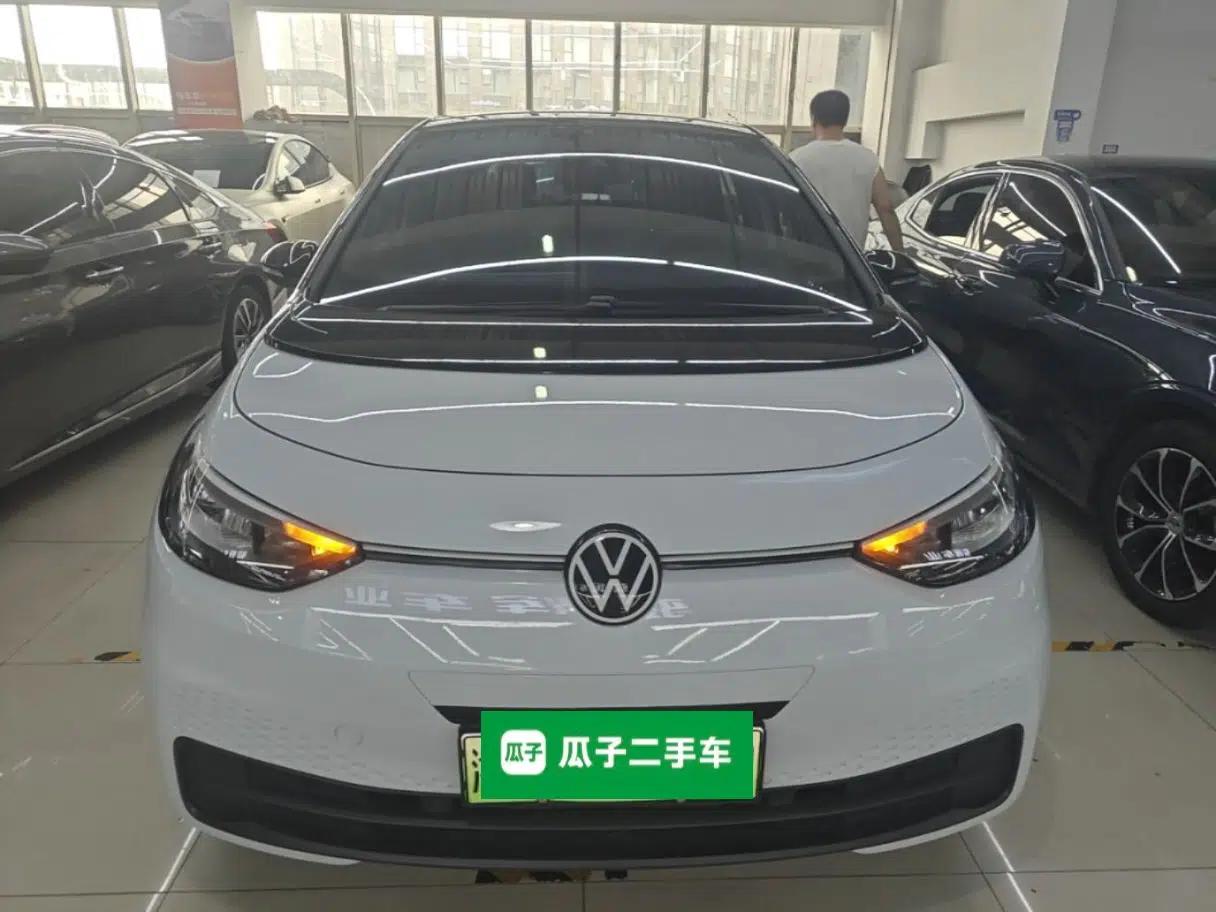Volkswagen ID.3 2023 Pure Smart Edition — миниатюра 2