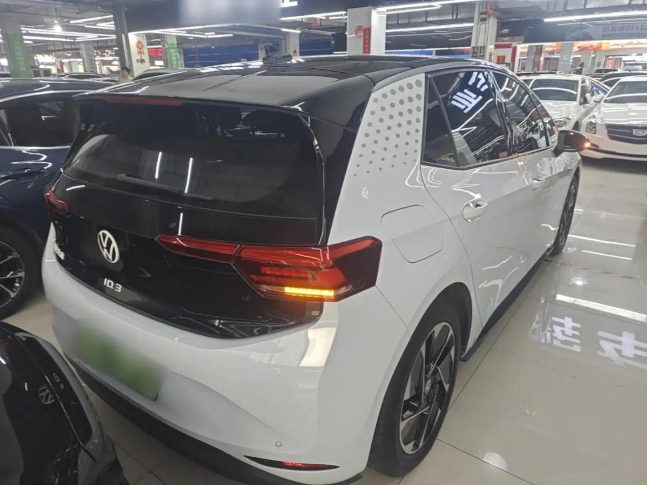 Volkswagen ID.3 2023 Pure Smart Edition — миниатюра 6