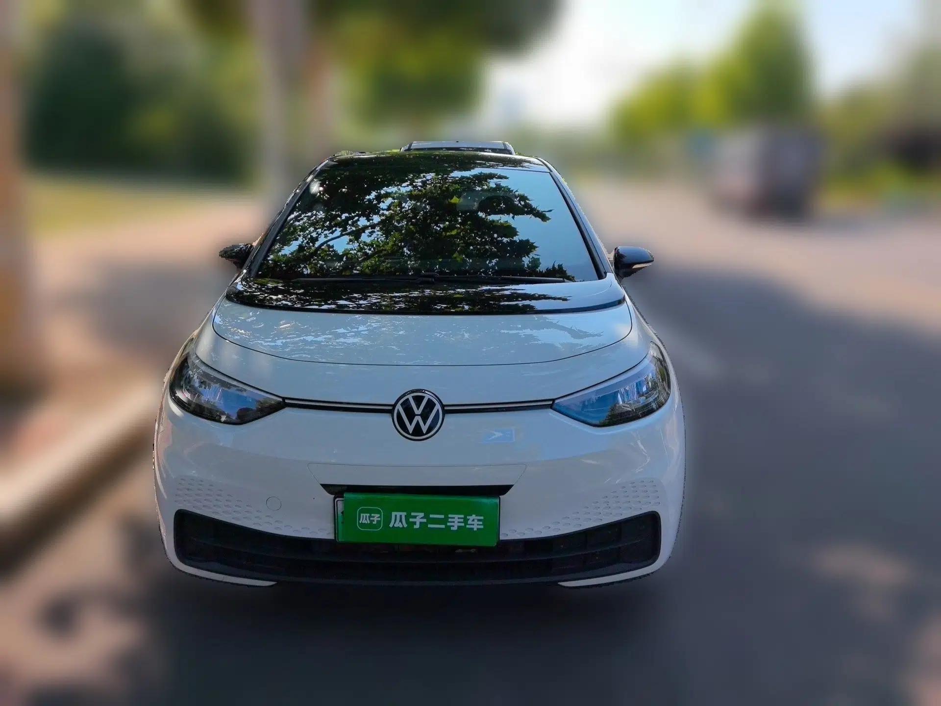 Volkswagen ID.3 2024 Outstanding Edition — миниатюра 2