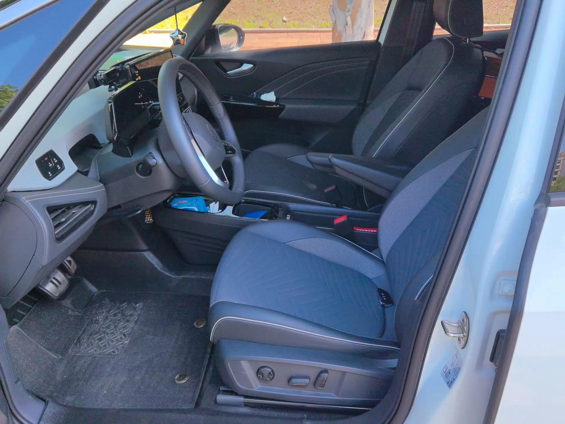Volkswagen ID.3 2024 Outstanding Edition — миниатюра 14