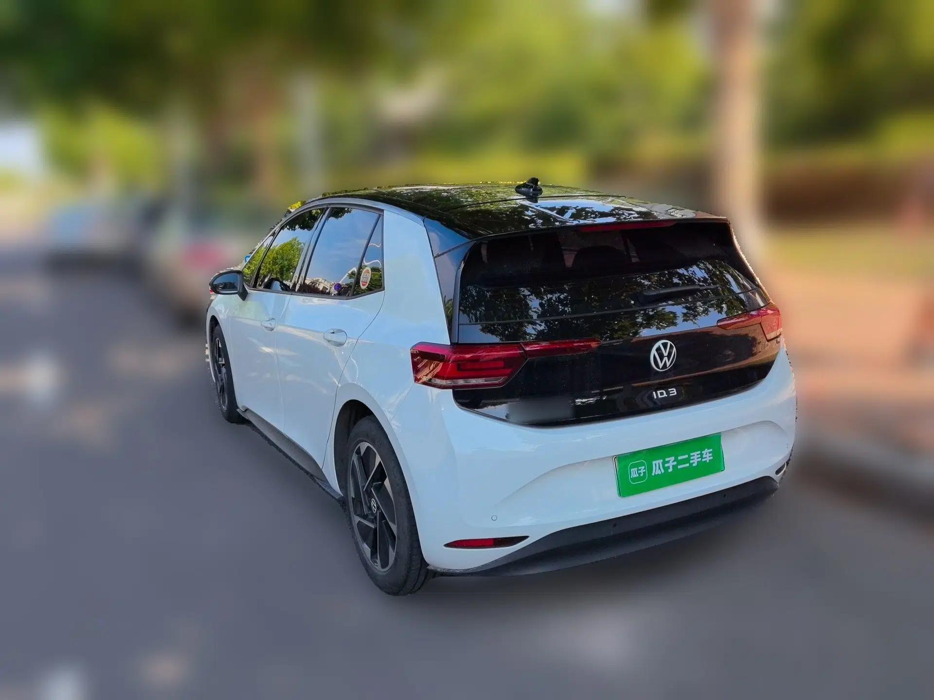 Volkswagen ID.3 2024 Outstanding Edition — миниатюра 4