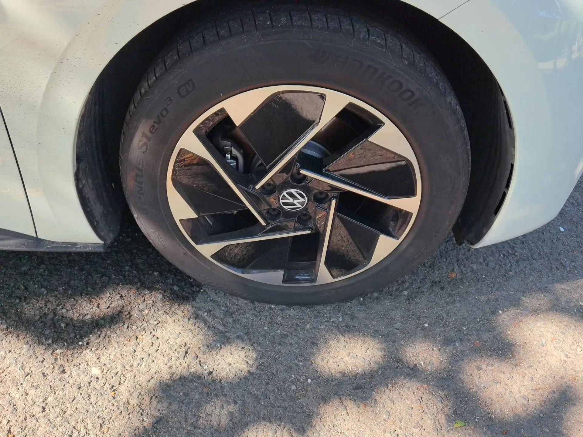 Volkswagen ID.3 2024 Outstanding Edition — миниатюра 8