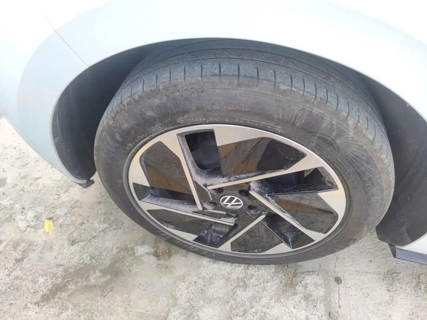 Volkswagen ID.3 2024 Outstanding Edition — миниатюра 11