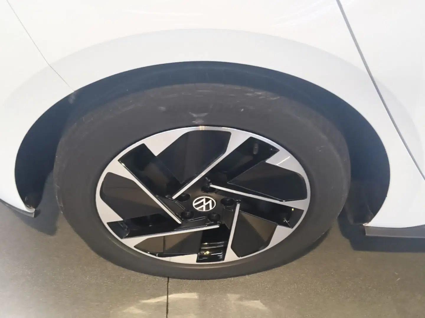 Volkswagen ID.3 2022 Active Pure Intelligent Enjoyment Edition — миниатюра 11