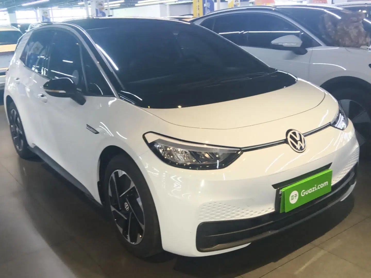 Volkswagen ID.3 2022 Active Pure Intelligent Enjoyment Edition — миниатюра 3