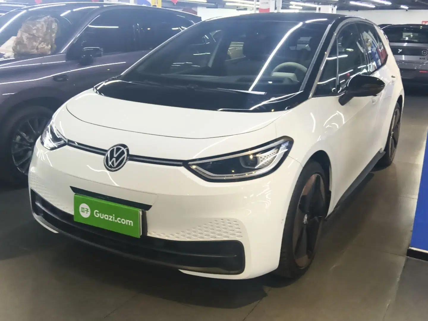 Volkswagen ID.3 2025 Smart Version Pure & Intelligent Enjoyment Edition — миниатюра 1