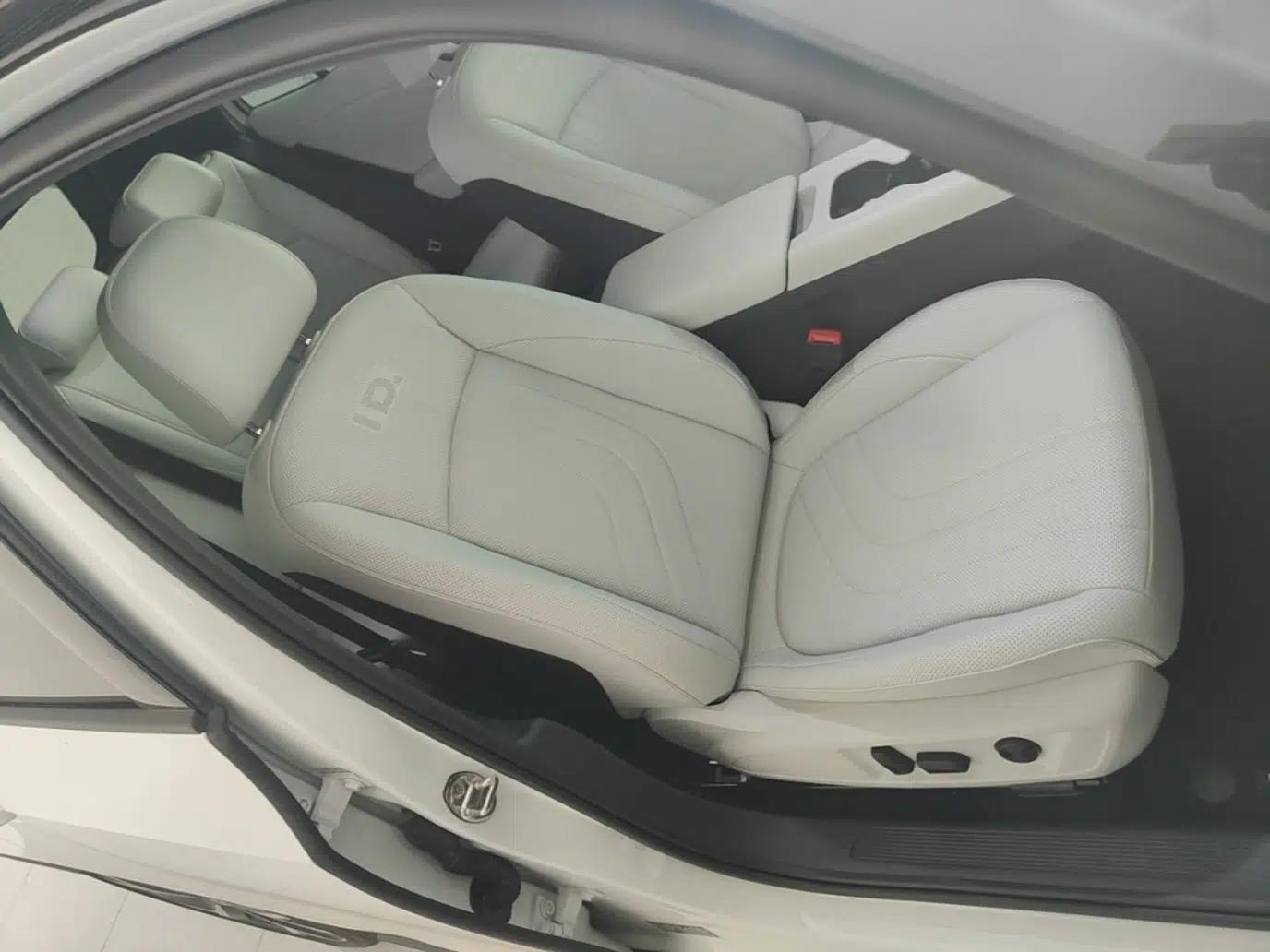 Volkswagen ID.3 2026 Model Smart Edition Outstanding Version — миниатюра 19