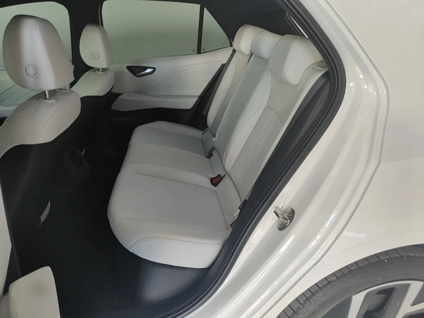 Volkswagen ID.3 2026 Model Smart Edition Outstanding Version — миниатюра 20