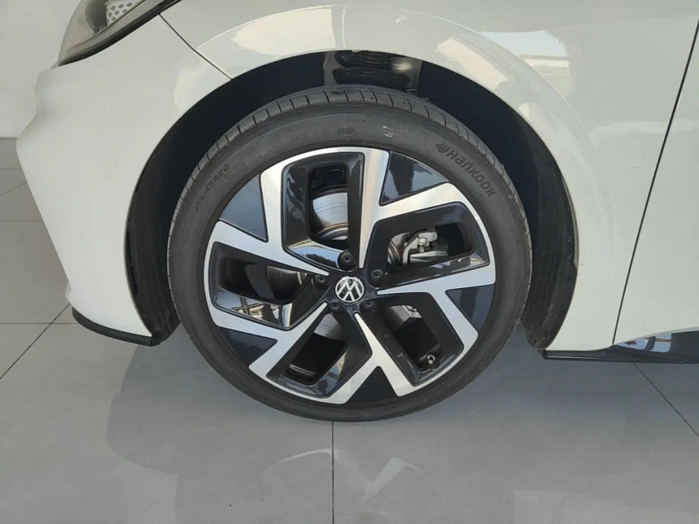 Volkswagen ID.3 2026 Model Smart Edition Outstanding Version — миниатюра 10
