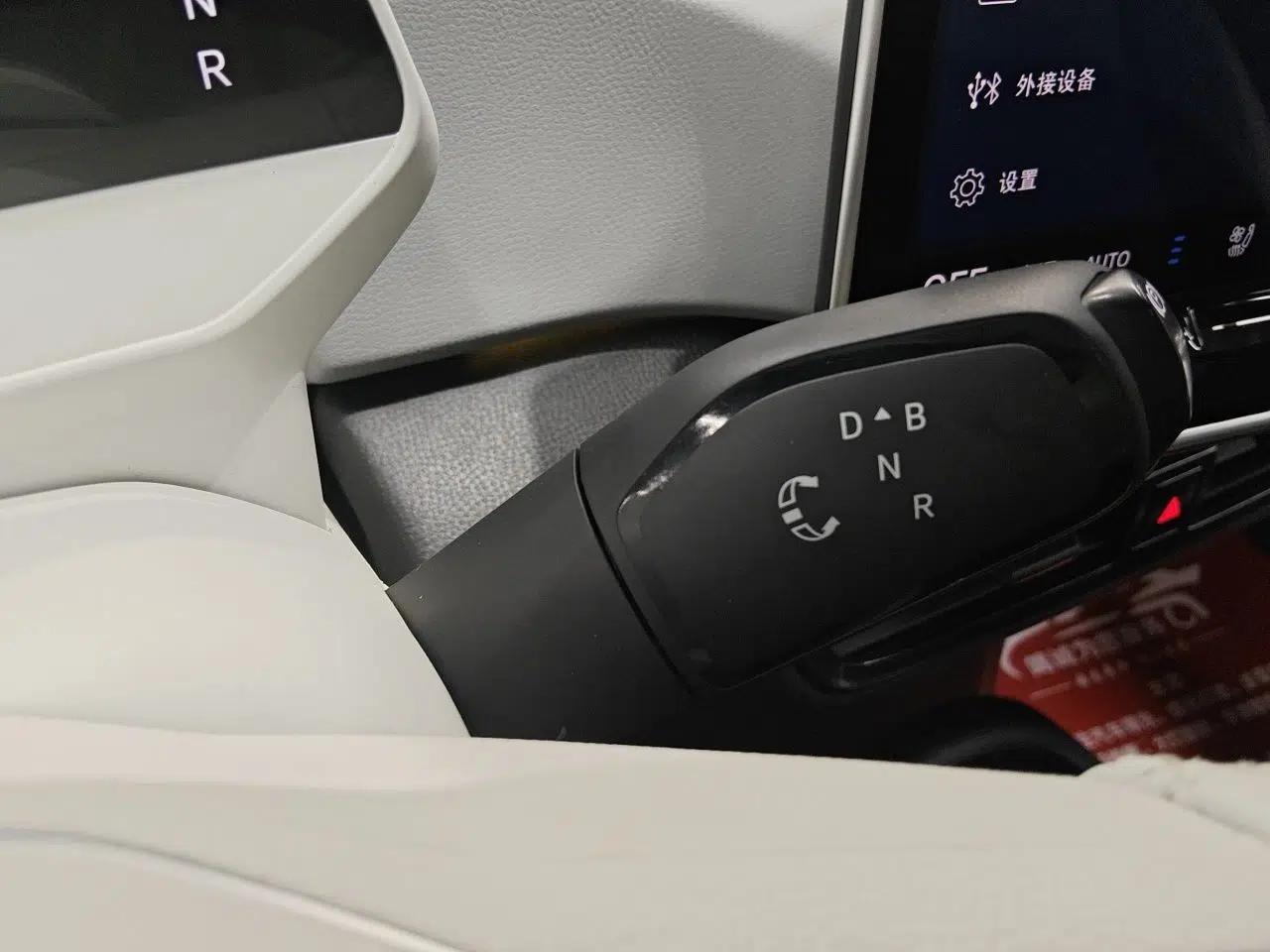 Volkswagen ID.3 2025 Smart Edition Ultra-Intelligent Version — миниатюра 14