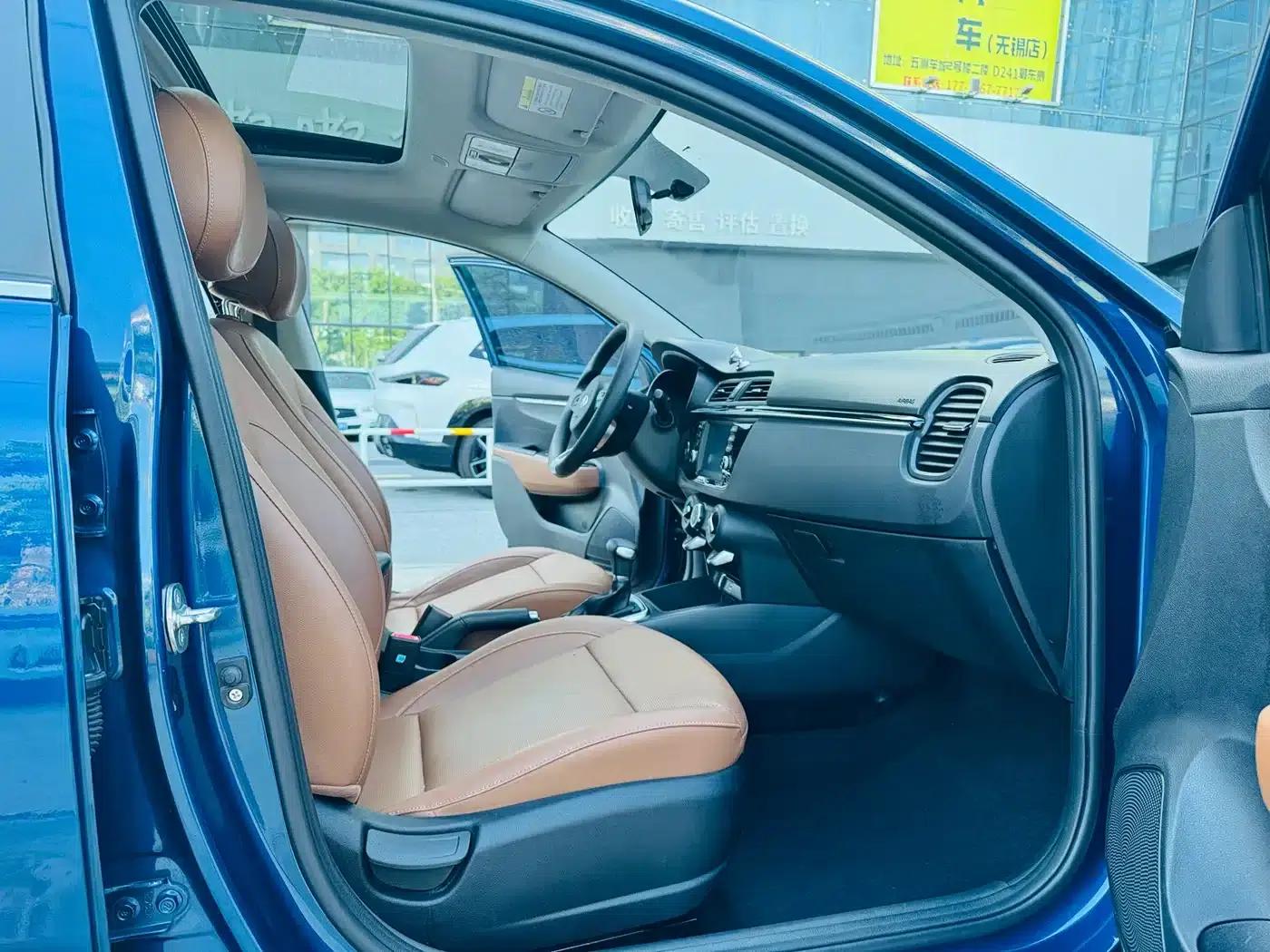 2017 KX CROSS 1.4L AT GLS — миниатюра 7