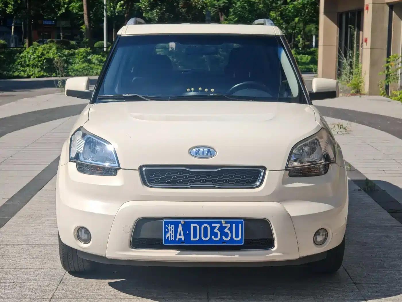 2013 Volkswagen Soul 1.6L AT GL — миниатюра 2