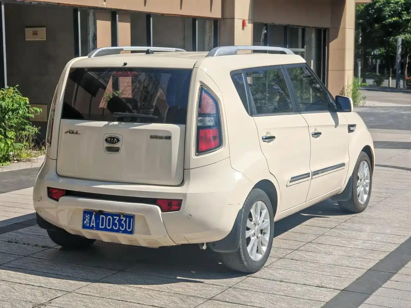2013 Volkswagen Soul 1.6L AT GL — миниатюра 9