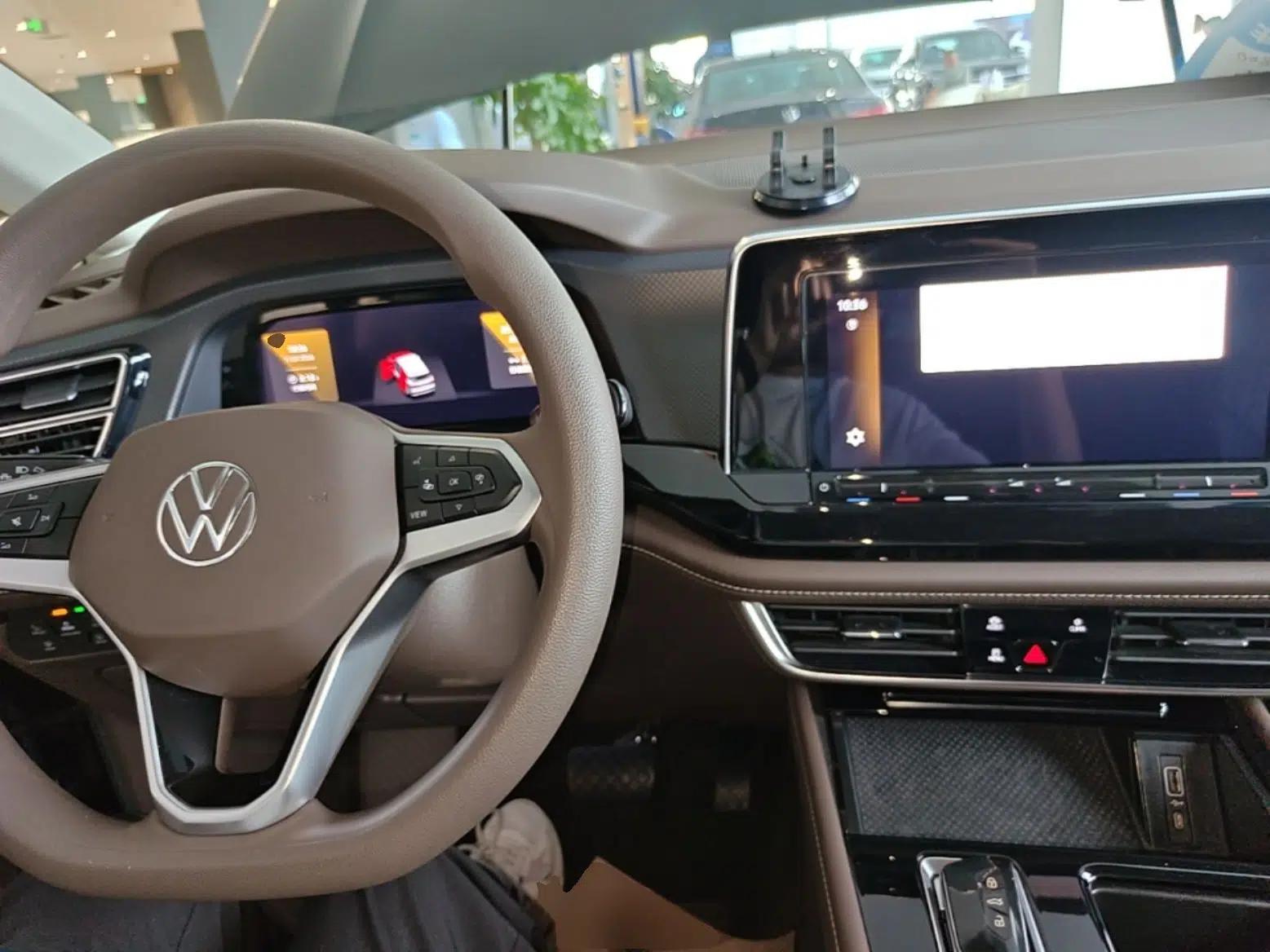 Volkswagen Viloran 2024 330TSI Business Edition — миниатюра 12
