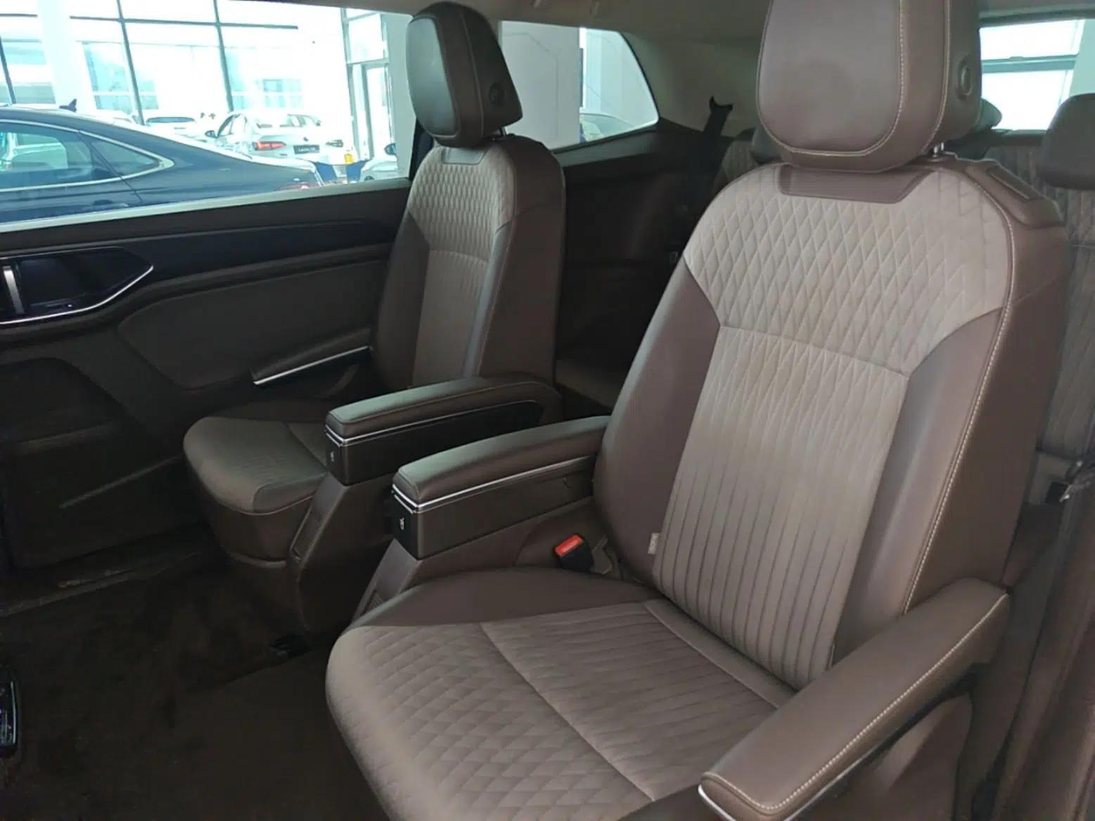 Volkswagen Viloran 2024 330TSI Business Edition — миниатюра 20