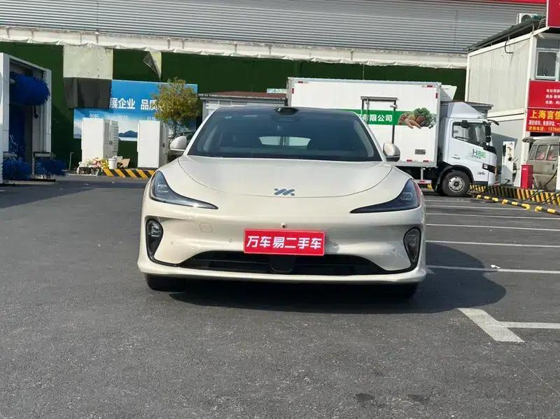 Zhiji L6 2025 Ultra 100kWh — миниатюра 2