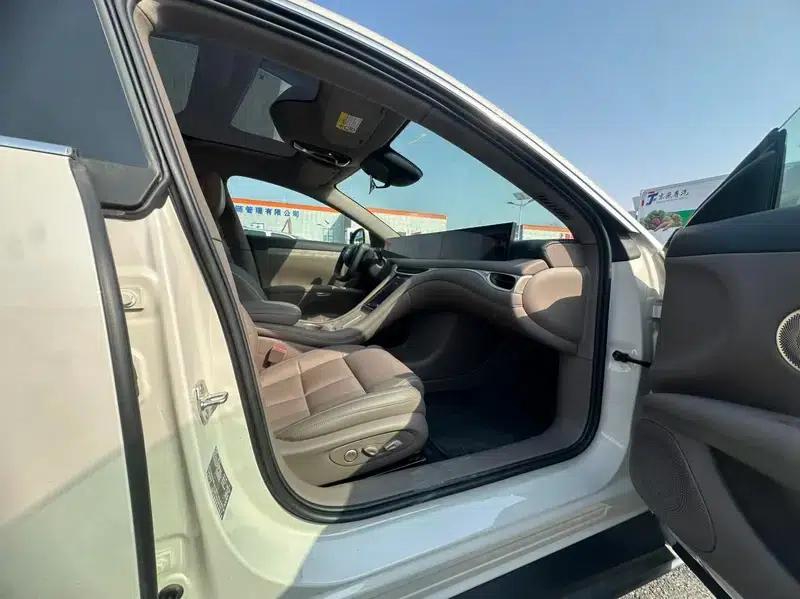 Zhiji L6 2025 Ultra 100kWh — миниатюра 14