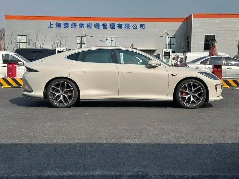 Zhiji L6 2025 Ultra 100kWh — миниатюра 8