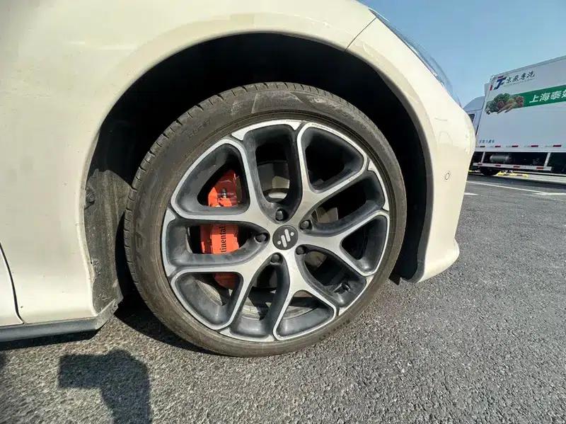 Zhiji L6 2025 Ultra 100kWh — миниатюра 9