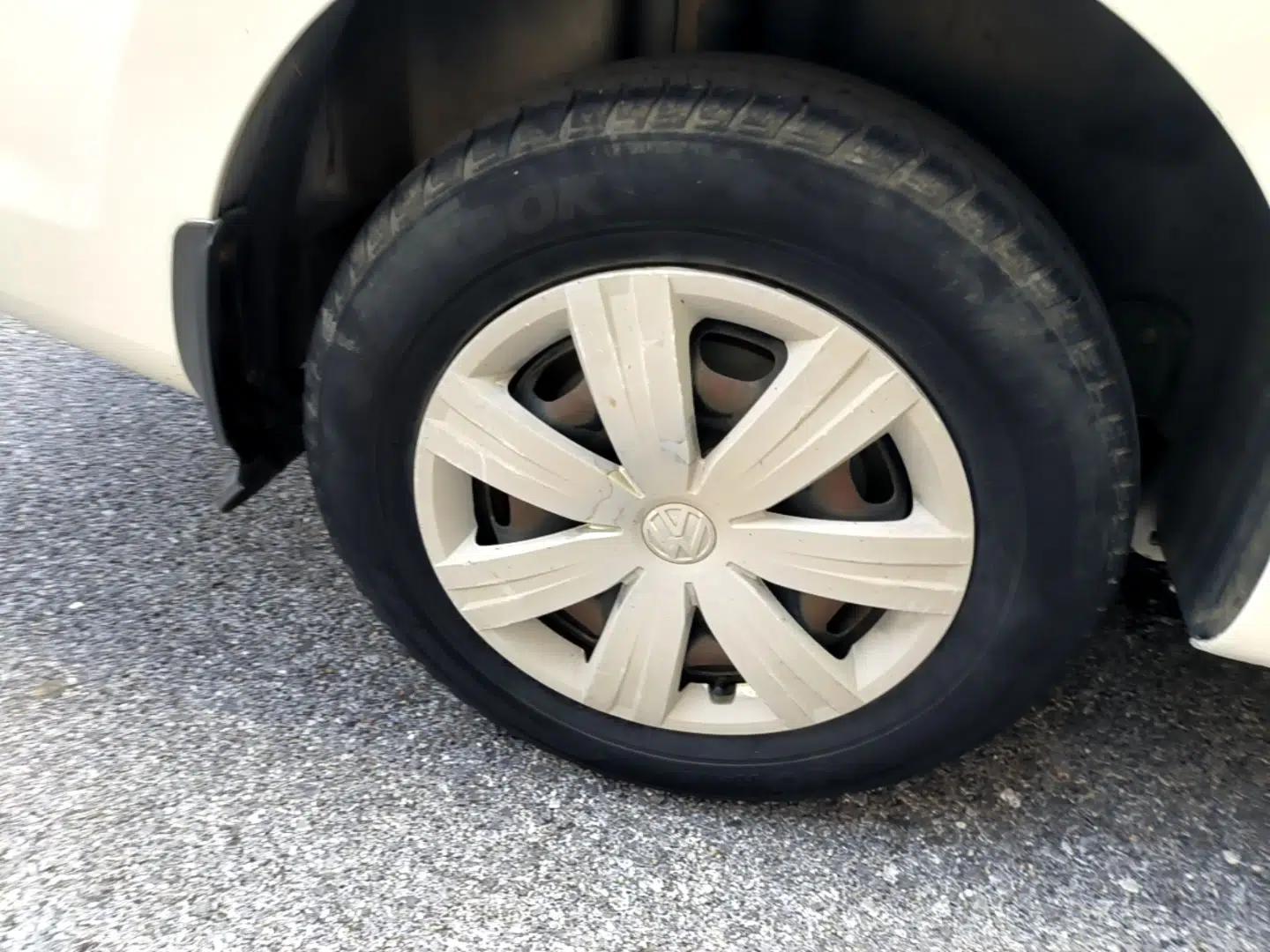 Volkswagen Jetta 2015 1.6L Automatic Fashion Model — миниатюра 11