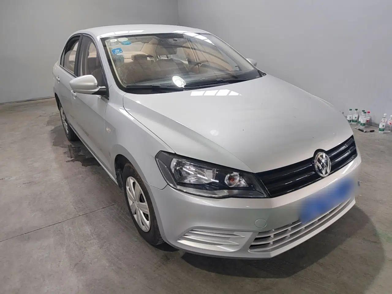Volkswagen Jetta 2015 1.4L Manual Fashion Model — миниатюра 12