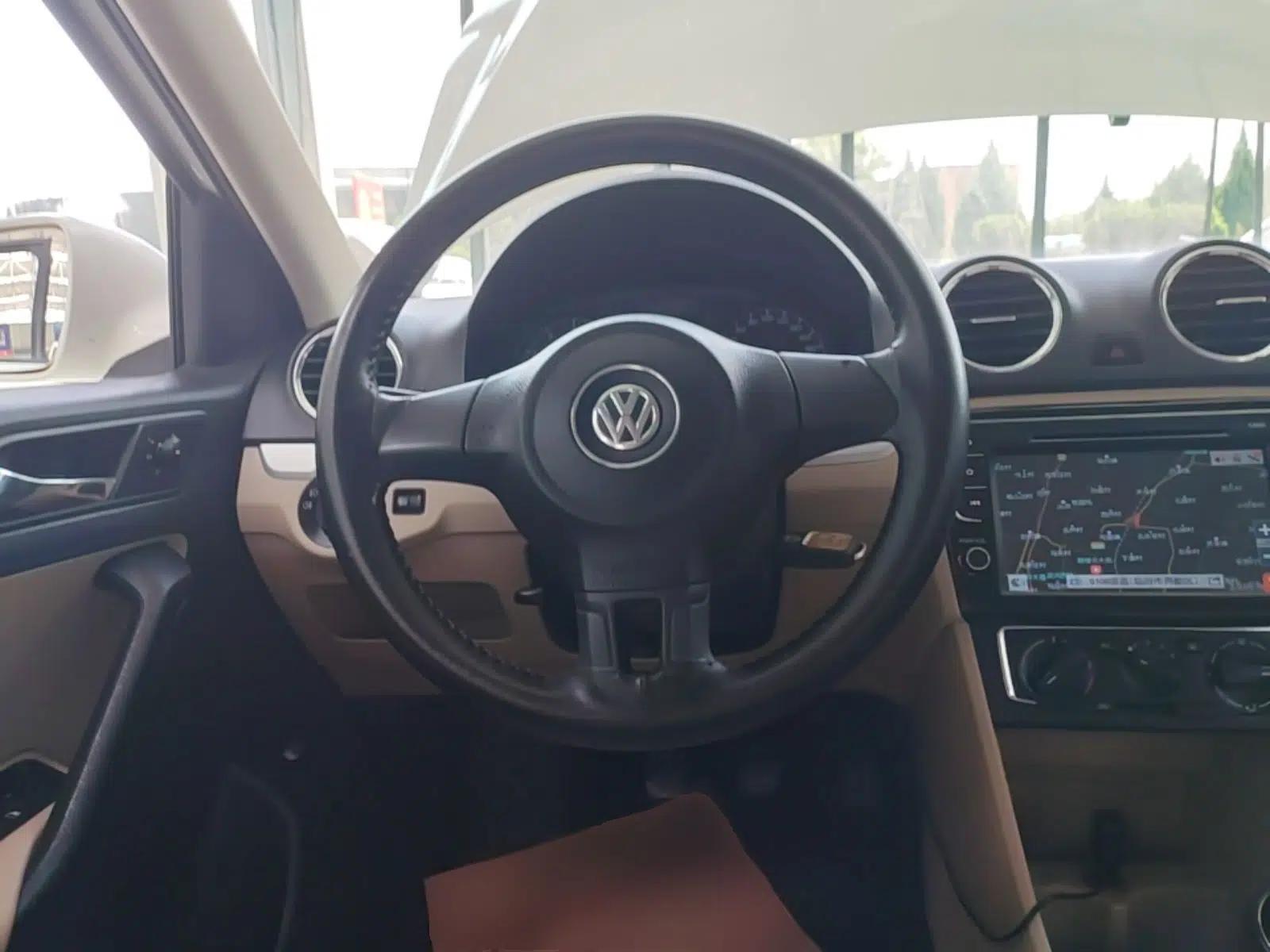 Volkswagen Jetta 2015 1.4L Manual Comfort Model — миниатюра 13