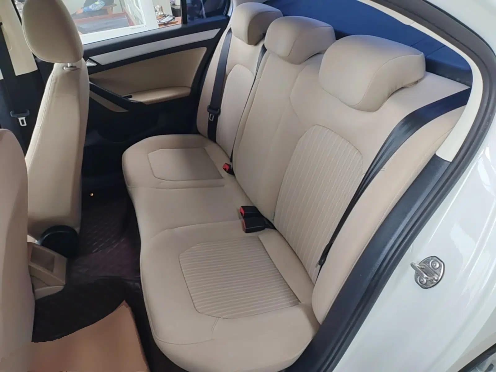 Volkswagen Jetta 2015 1.4L Manual Comfort Model — миниатюра 20