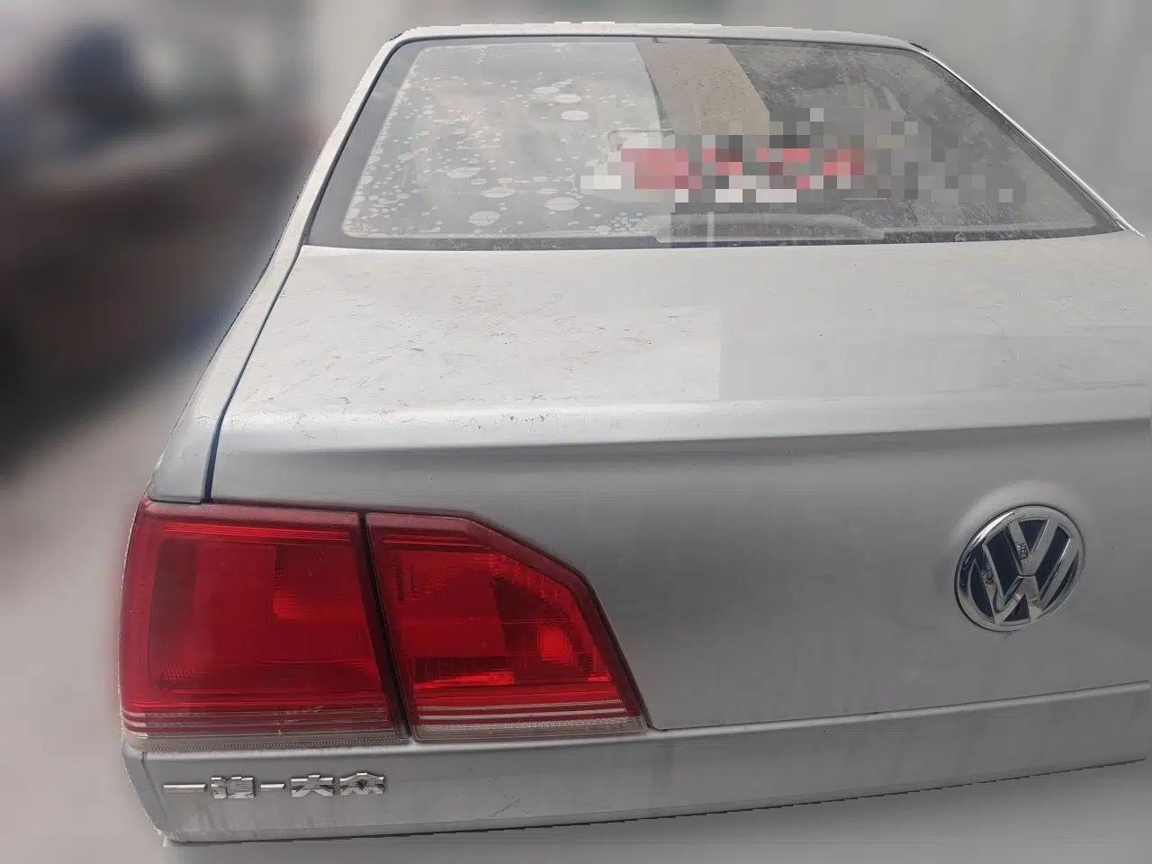 Volkswagen Jetta 2010 1.6L Partner — миниатюра 5