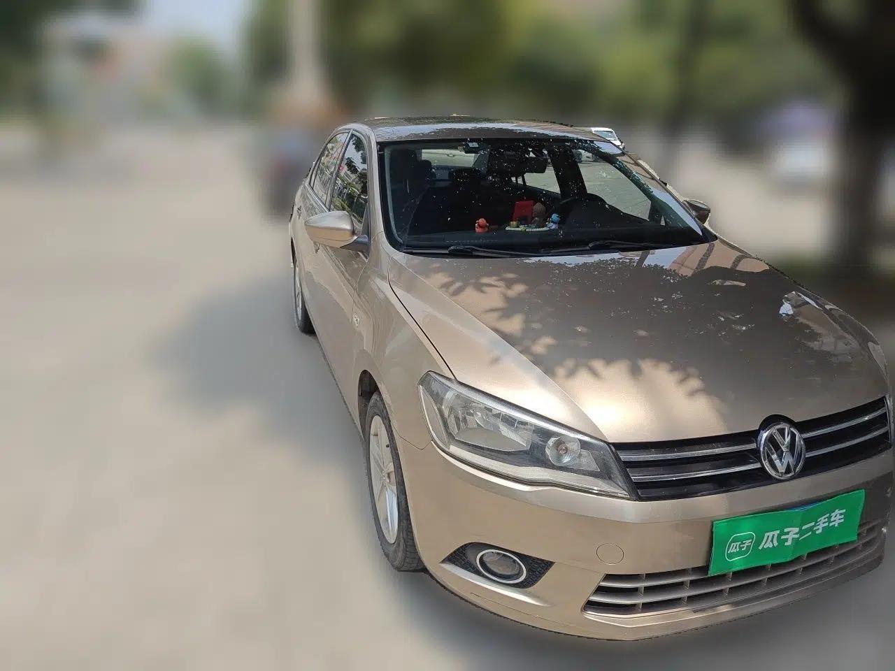 Volkswagen Jetta 2013 1.6L Automatic Luxury Model — миниатюра 3