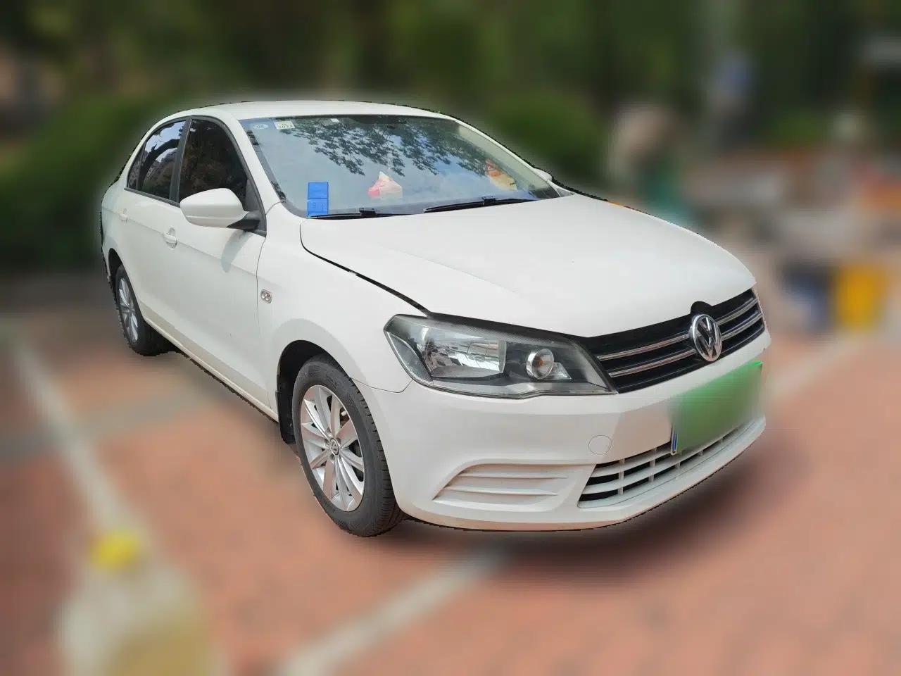 Volkswagen Jetta 2015 Zhuihui Edition 1.4L Manual Fashion Model — миниатюра 3